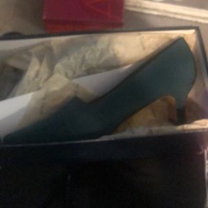 Laura Scott dress shoes